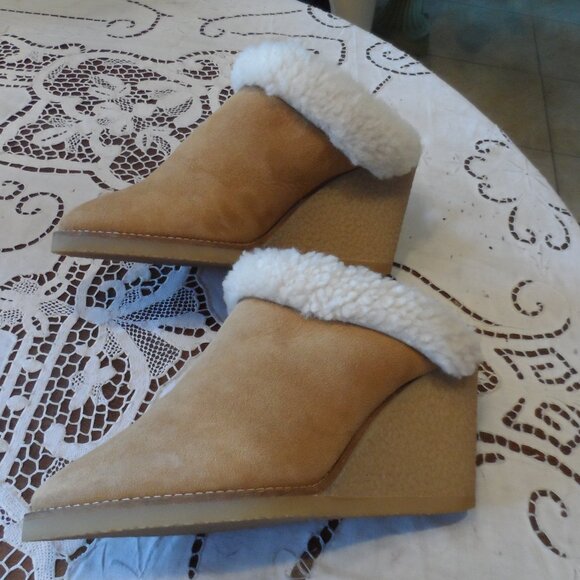 Isabel Marant Beige Suede Calfskin Wedge Mules w/Lamb Shearling Lining Size 39 - Picture 4 of 15
